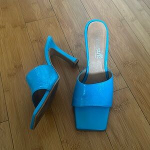 L'INTERVALLE Bright Blue Square-Toe Slide Mules